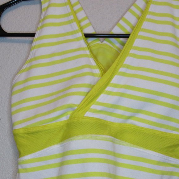 Lululemon Deep V Tank Top Stretch Back Pocket Yellow Striped Shelf Bra S… - Picture 4 of 7